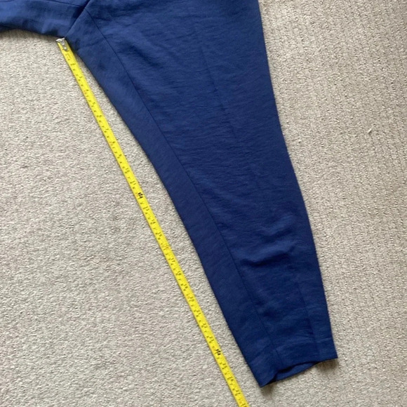 RW & Co Cropped Mid-Rise Trousers/Pant ,true navy size 14. - Picture 9 of 10